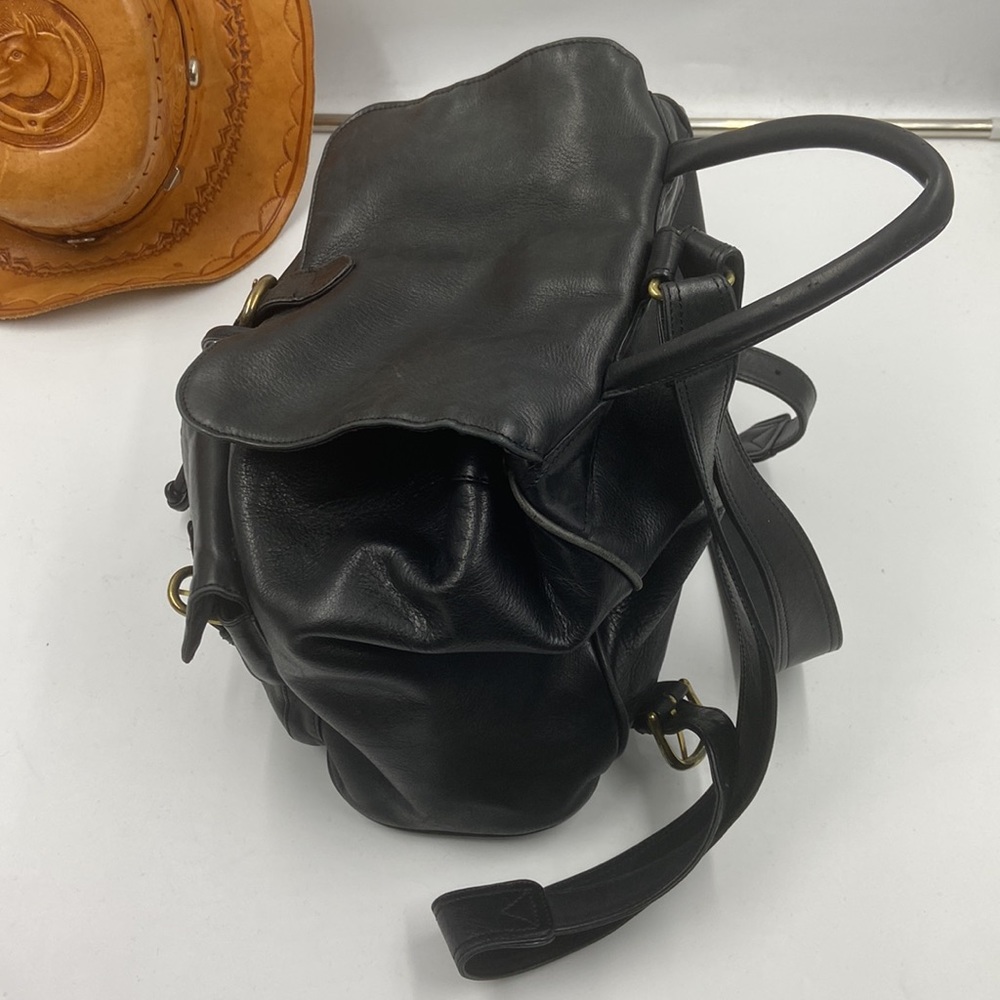 Boulder Ridge Smooth Leather Backpack - Picture 7 of 11